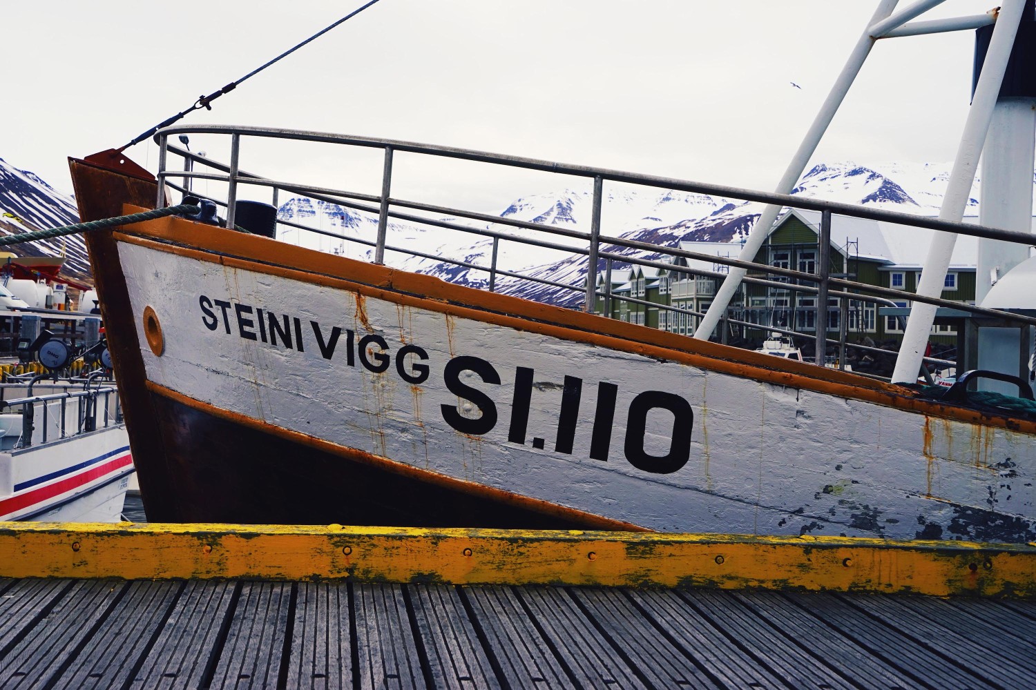 siglufjörður-boat-iceland-dante-vincent-photography-84