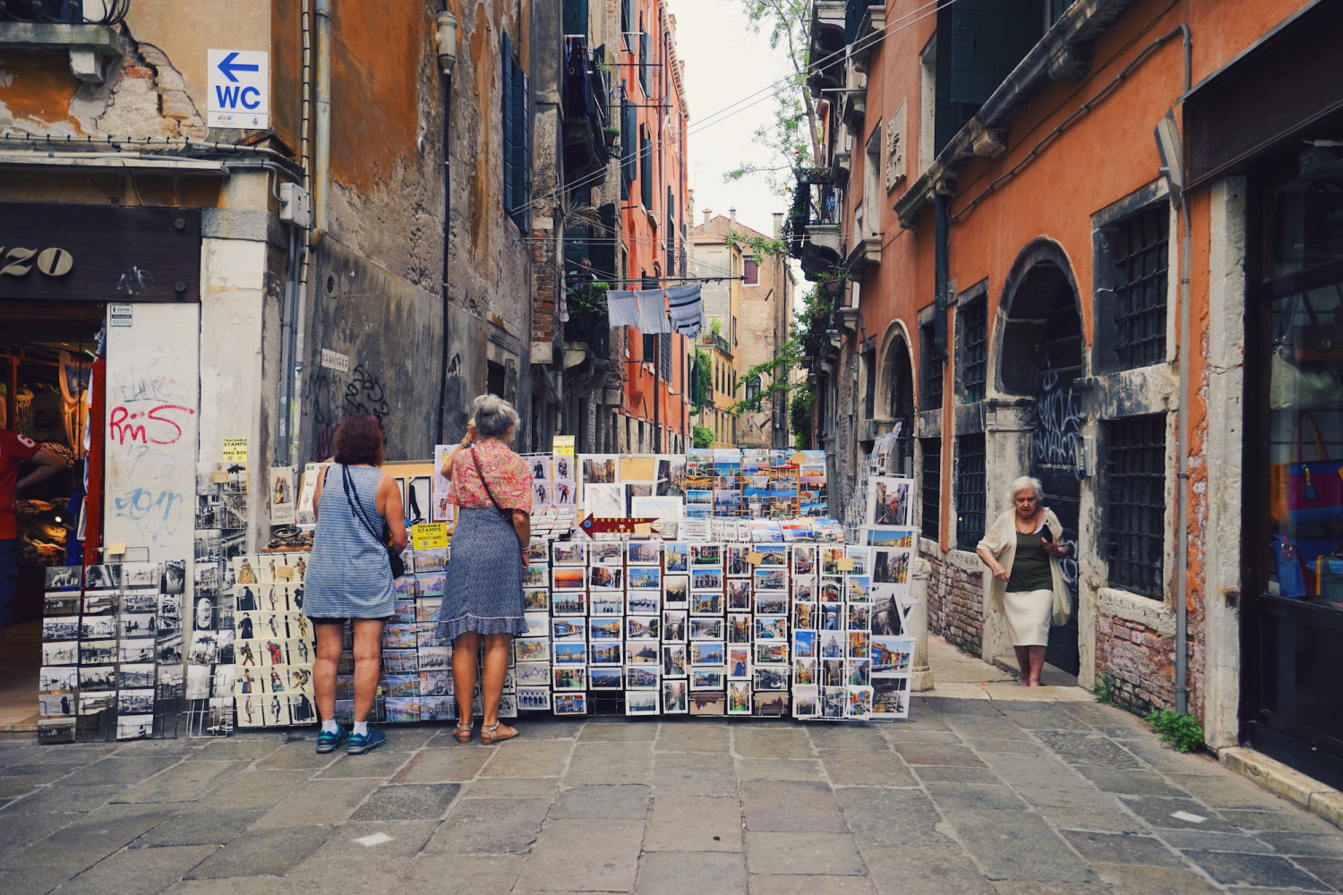 venice-postcards-nonna-dante-vincent-photography